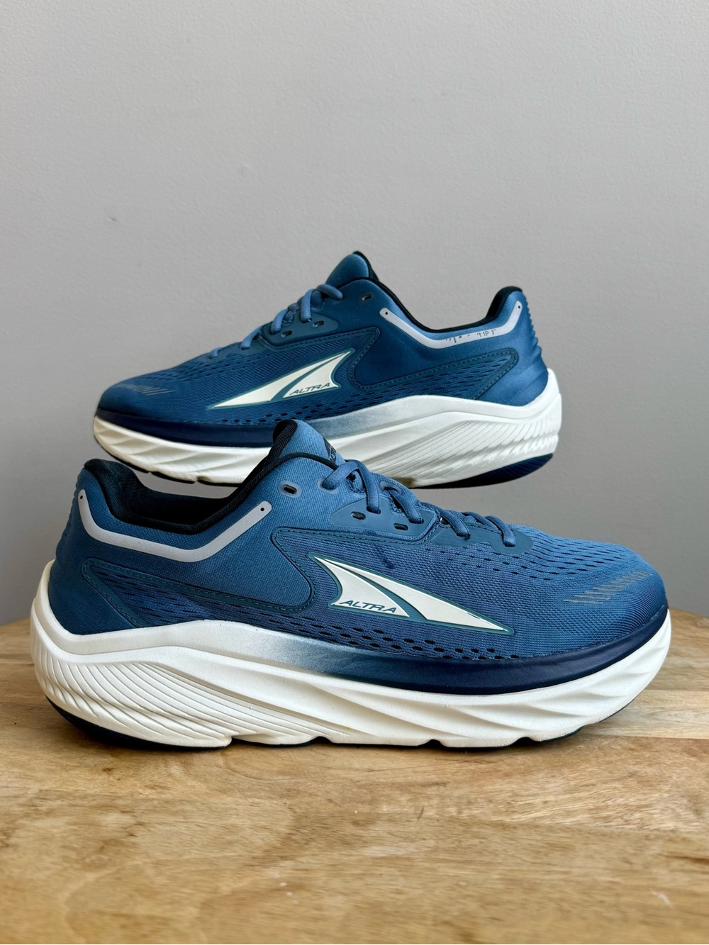 Altra Via Olympus Mens Blue Max Cushion Zero Drop Road Running Shoes Size 11.5